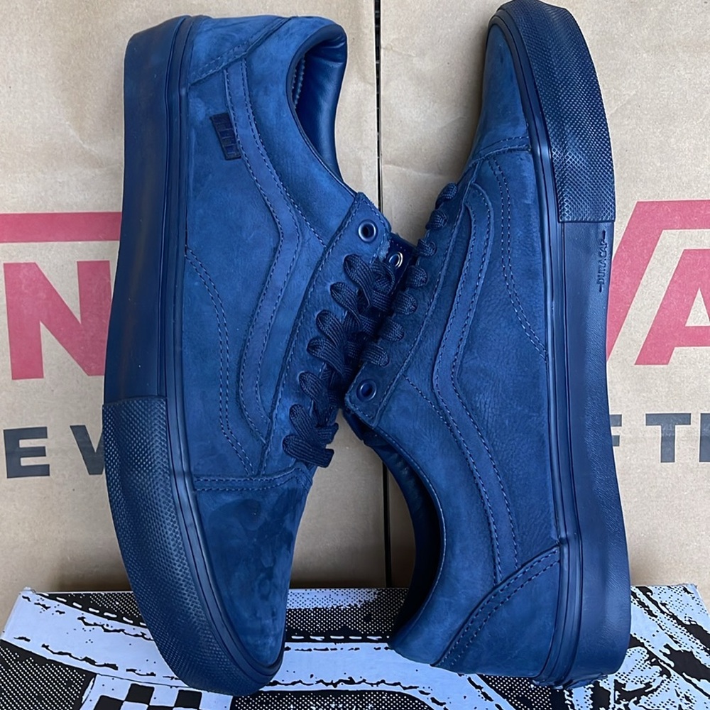 Vans Men’s Skate Old Skool
Mono Dark Blue
VN0ASFCB1PE
Sneakers - Picture 6 of 16